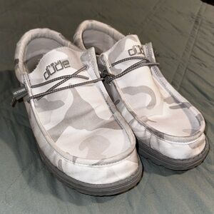 HEY DUDE Wally Shoe - White Camo - Size:12